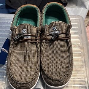 Skoni Men's Brown golf Shoes NWOB